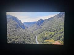 Samsung 32 Inch LED TV – Like New (10/10 Condition) With Mi Box