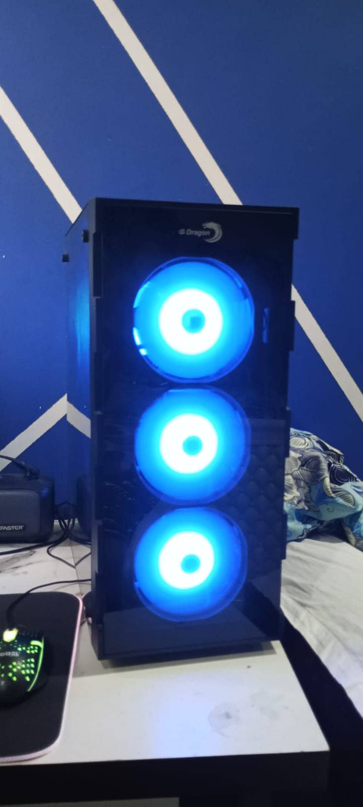 Gaming Computer 10/10 condition 7