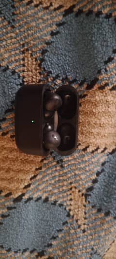 earphones