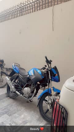 YAMAHA YBR 125 2015
