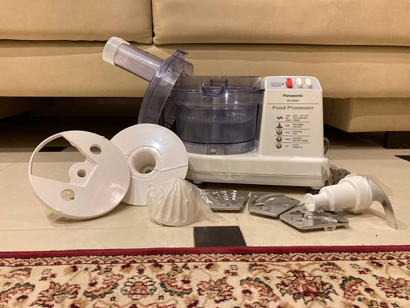 Panasonic Food Processor - with multiple attachments 0