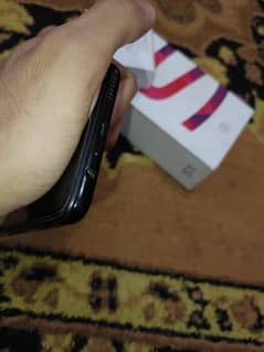 vivo s1 mobile with box and original charger.     4/128