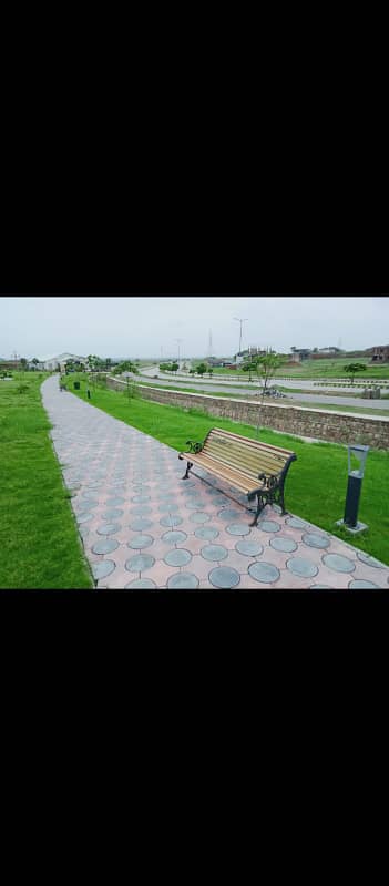 8 Marla Plot Available In Iris Block 0