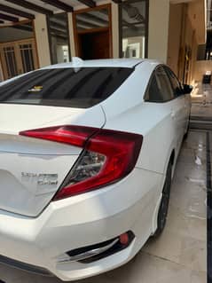 Honda Civic 1.8 oriel 2021
