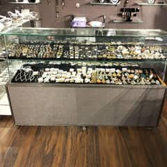 showcase