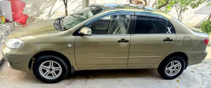 Neat and clean car outside side shower for fresh look