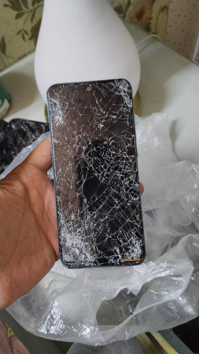 pixel 7 iphone xr redmi note 10 back and lcd broken 1
