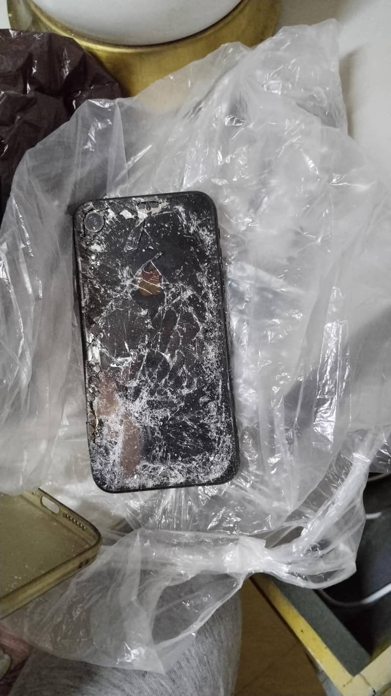 pixel 7 iphone xr redmi note 10 back and lcd broken 4