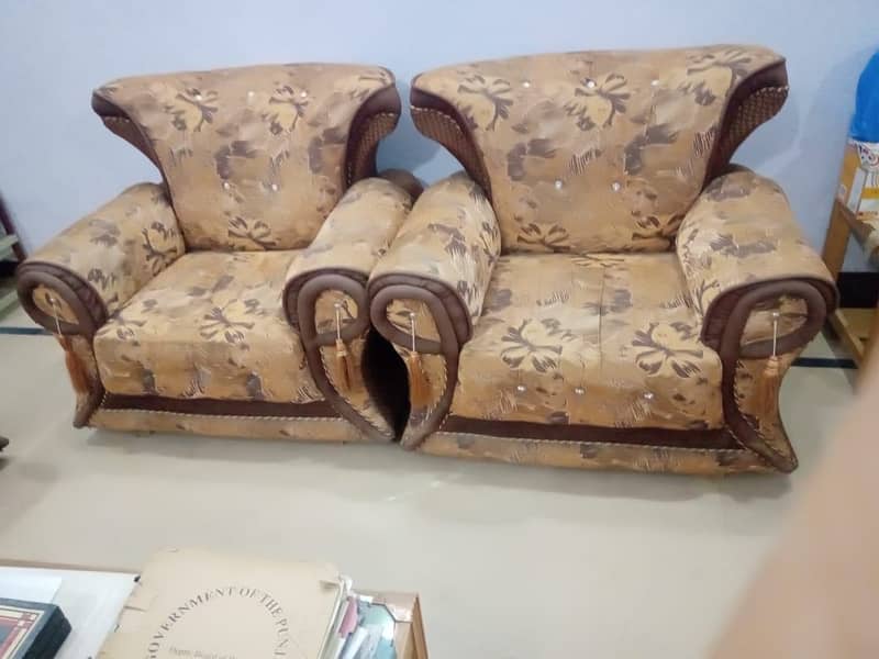 5 seater Sofa set 0