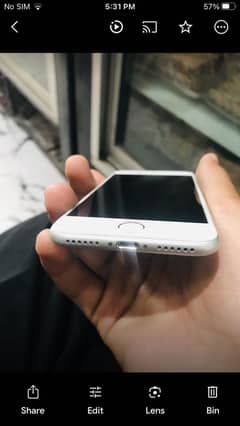 iPhone 8
