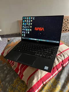 Dell XPS 13 – 4K Touchscreen | i5-8350U | 8GB RAM | 256GB NVMe SSD