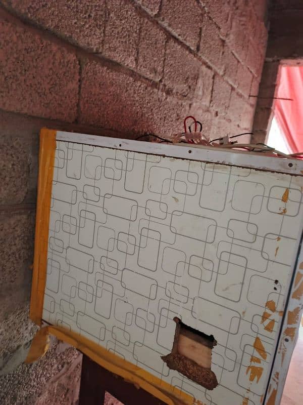 Chicks brooder ** only box** 0