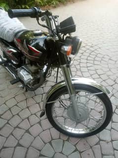 Honda CG 125 model 24 contact  03212110238 WhatsApp number bhi hai