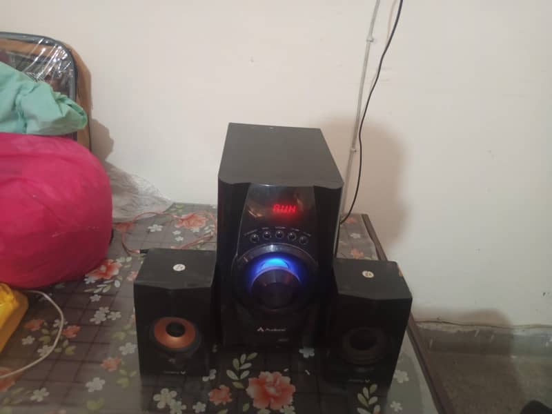 speakers with bwoofer 2