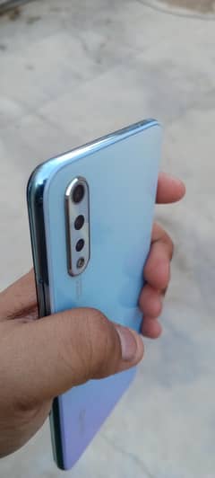 Vivo S1