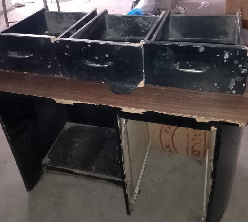 Office Computer Table 6