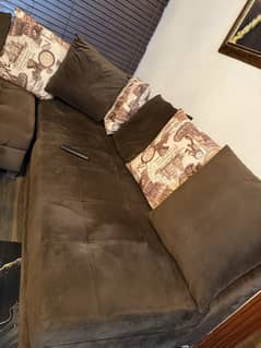 7 seater (5 seater and 2 seater stools)