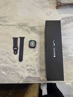 Apple watch series 4 Nike edition space gray