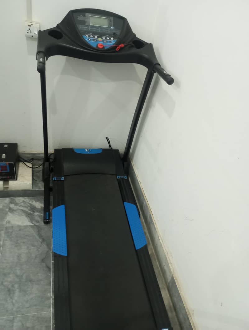 treadmill machine, exercise machine, jogging machine 2