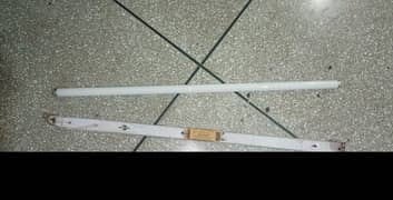 Tube Light with fitting in very very good condition