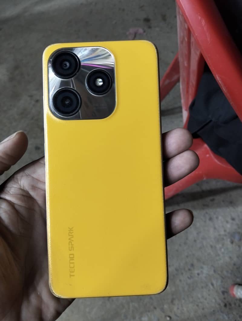Tecno Spark 10C 4