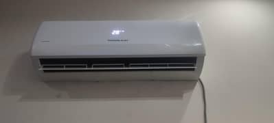 Almost New Changhong Ruba Split AC,