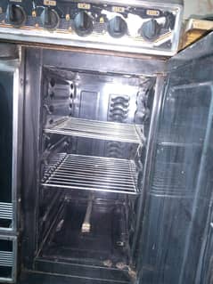 SG Cooking Range with Oven – 5 Burner | Excellent Condition by