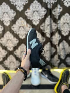 All imported thrift shoes available