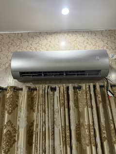 Gree 1.5 ton ac good condition chill cooling