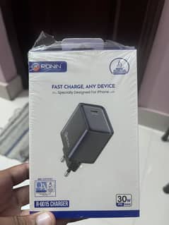 Ronin R-6015 charger