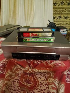 PHILIPS VCR IMPORTED  JAPAN MODEL WITH 2 CASSETTE'S