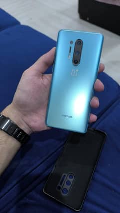 one plus 8 pro  8/128 GB