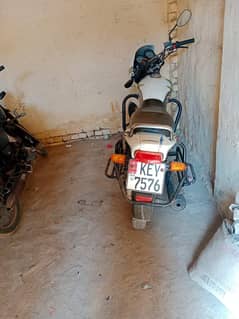 Honda CG 125 Deluxe 2011 Model – Excellent Condition – Urgent sell
