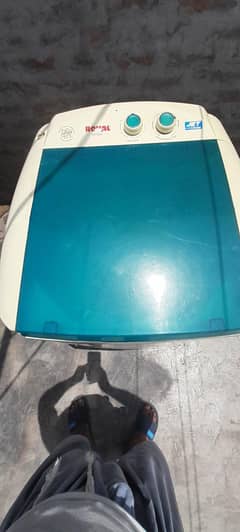 Washing Machine - Royal