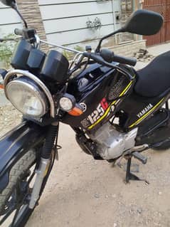 Yamaha YBR G model 2021