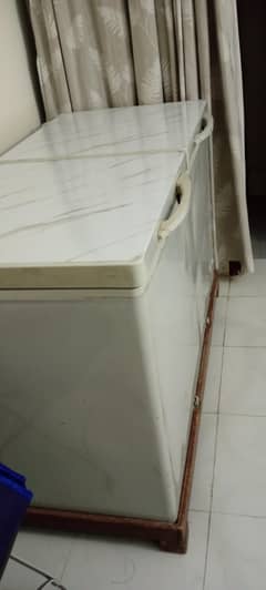 Dawlance defreezer genuine condition  urgent sale