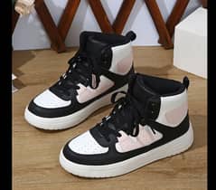 High top sneakers black and pink color