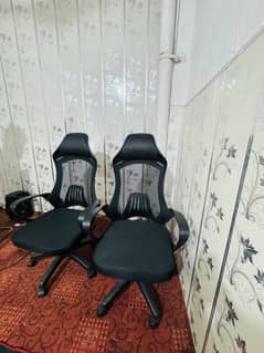 2 / Office chairs