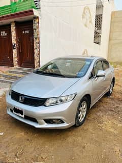 Honda civic 2014 Model Ug Black leather full option