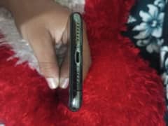 iphone xs 512 gb all ok face id nai chalti batter halth 90