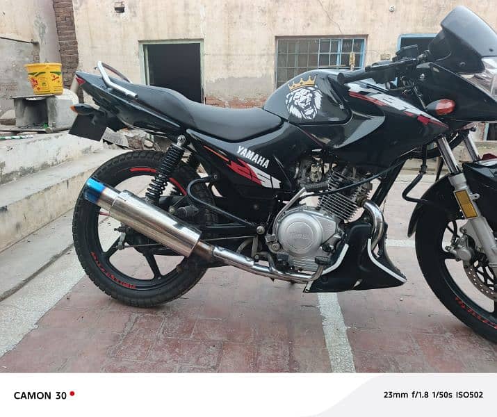 Yamaha ybr g 2017/2018 17