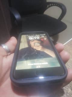 iphone se 2020 condition is 10 by 10 cover and deta cable free