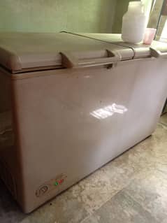 Double Door Freezer For Urgent Sale