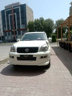 Toyota Land Cruiser 2005/2008 lush condition