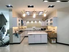 10 MARLA UPPER PORTION FOR RENT BAHRIA TOWN PHASE 8