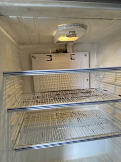 Refrigerator dawlance