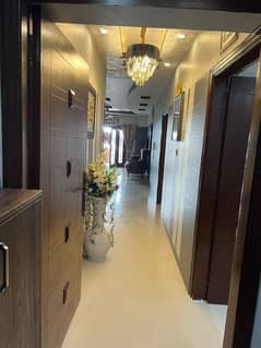 1050 Square Feet Flat For Sale Is Available In Garden West