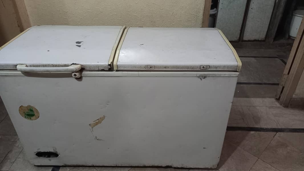 Dawlance Deep Freezer in Working Condition 0