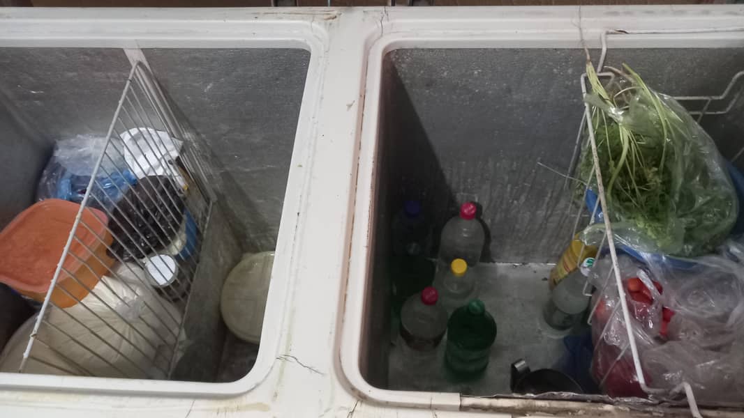 Dawlance Deep Freezer in Working Condition 1