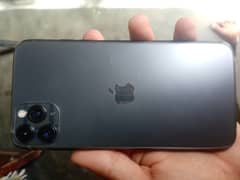 I phone 11 pro max 256gb